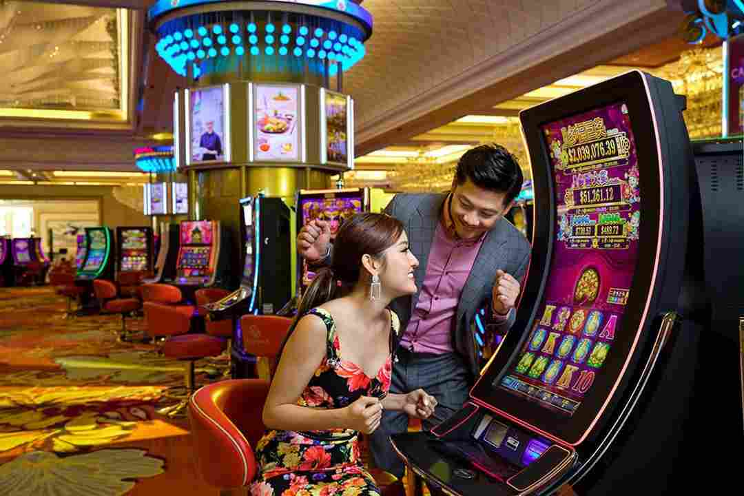 Đánh bài ăn xèng tại Fortuna Hotel and Casino